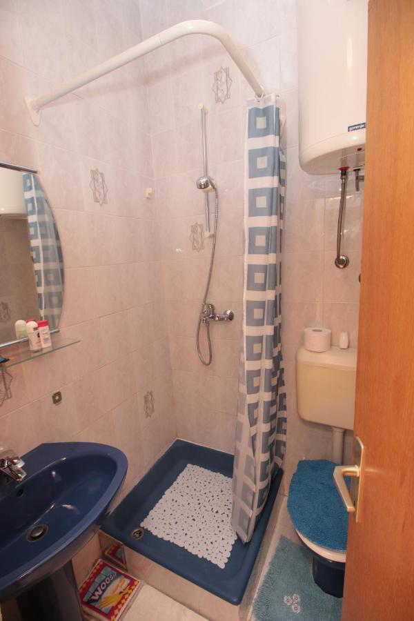 Apartmani Damir Livajic Omis Exterior photo